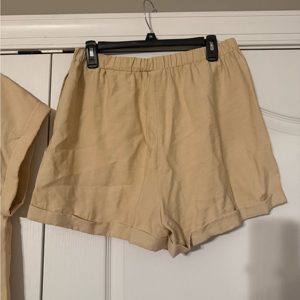 Tuckernuck Top and Shorts Set - Picture 11 of 12